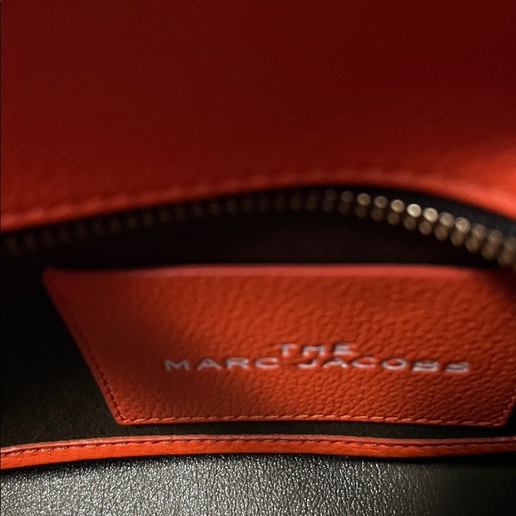 Marc Jacobs Vibrant Orange Tote Bag - Picture 4 of 4